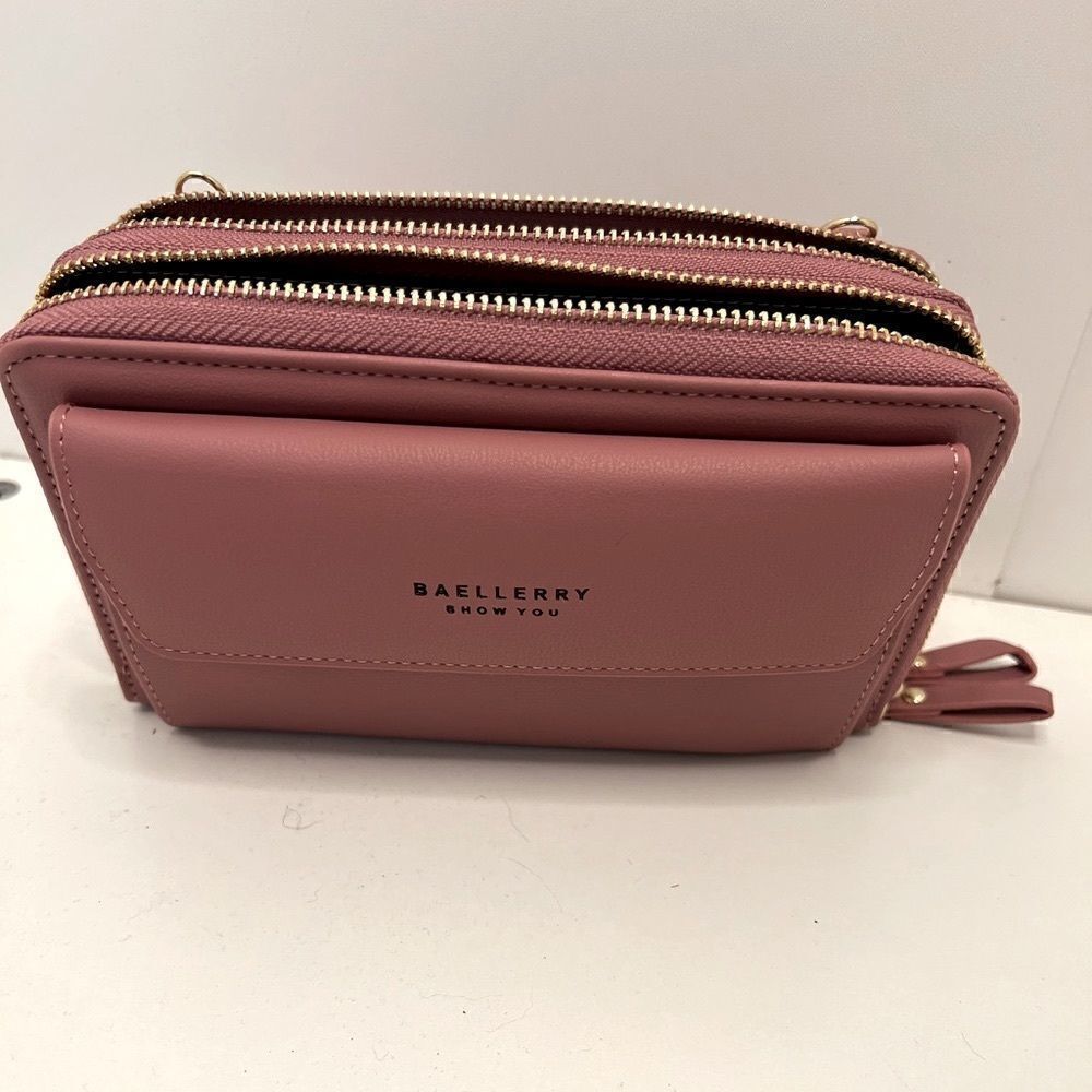 NWT Dusty Rose Hand crafted 12 Card Slot Large Capacity Crossbody Handbag